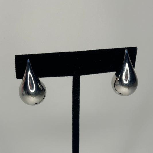 Silver Teardrop Earring